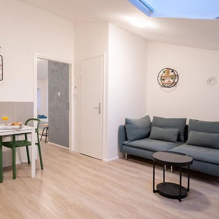 Loft With 2 Bedrooms - Historical District Rovinj Bagian luar foto