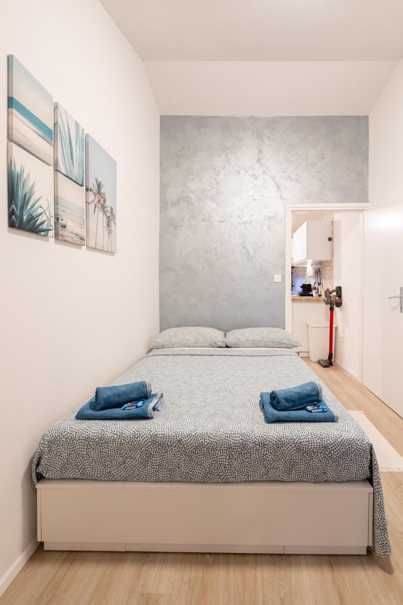 Loft With 2 Bedrooms - Historical District Rovinj Bagian luar foto