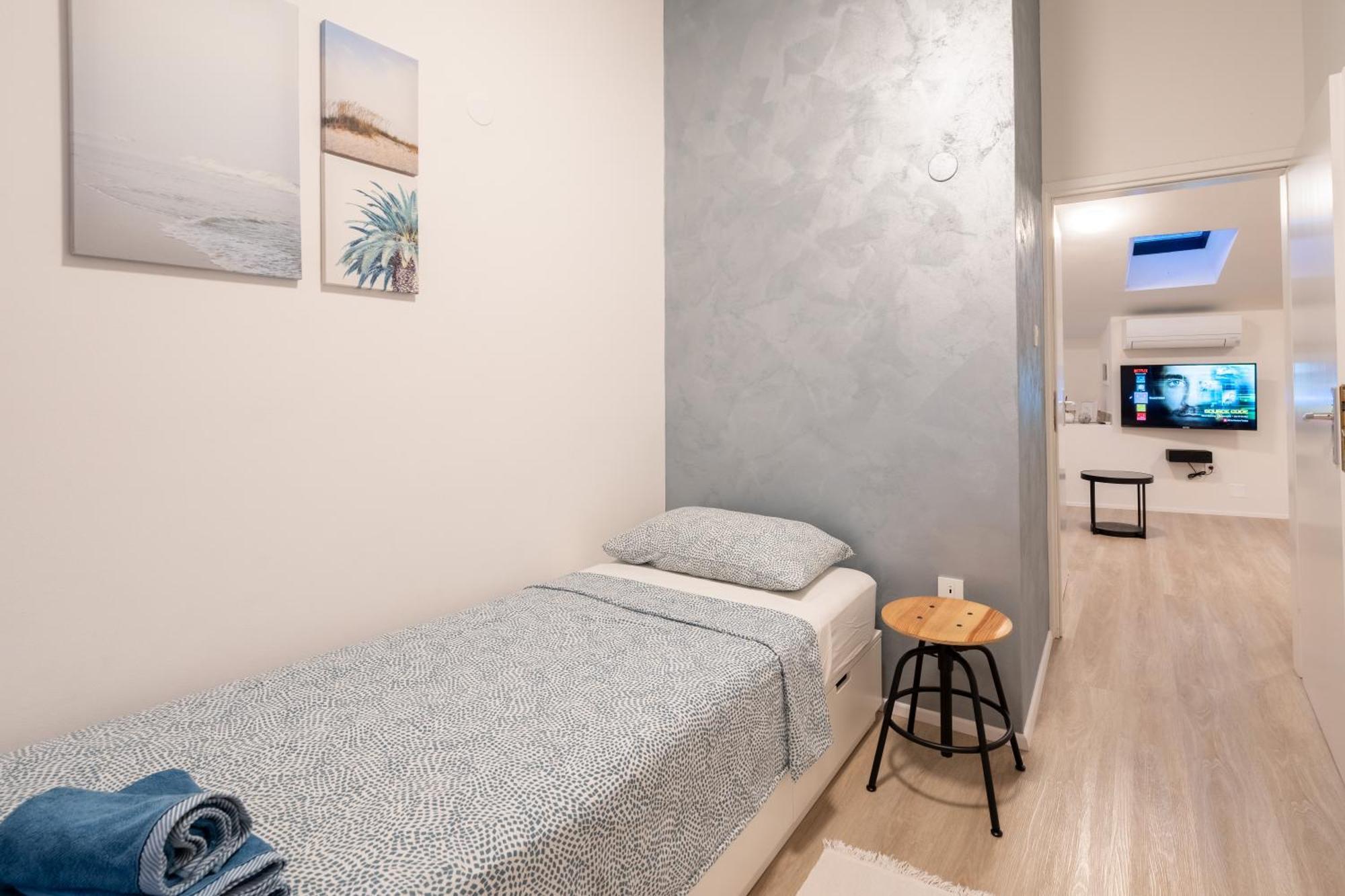 Loft With 2 Bedrooms - Historical District Rovinj Bagian luar foto