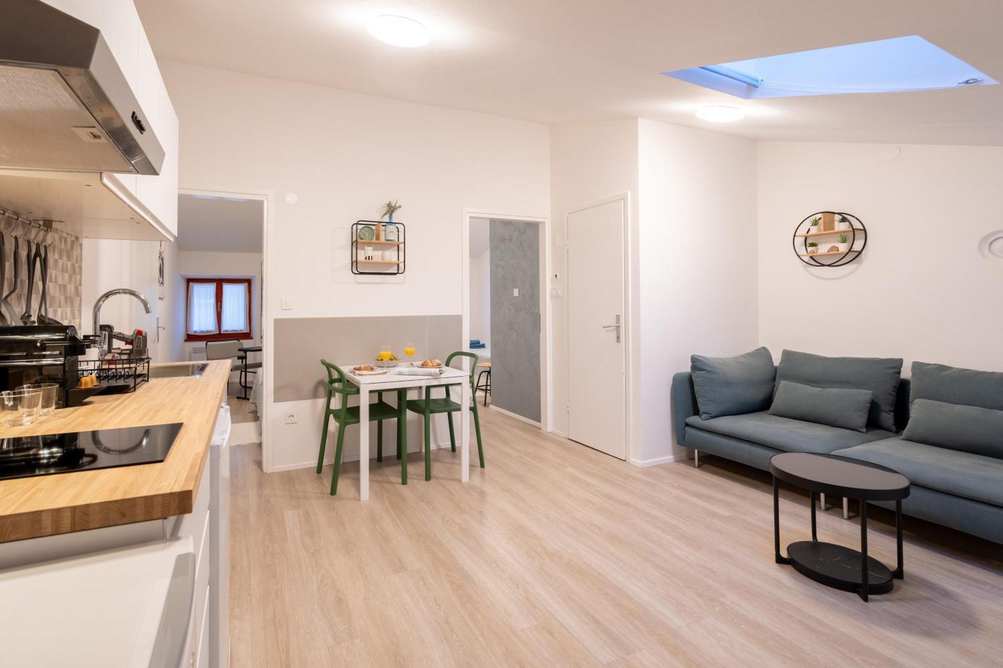 Loft With 2 Bedrooms - Historical District Rovinj Bagian luar foto